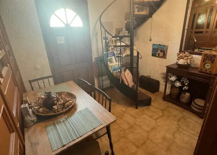 Mani Spot Center * Areopoli